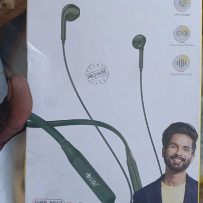 Ayubu Electronic Headphones Profile Picture